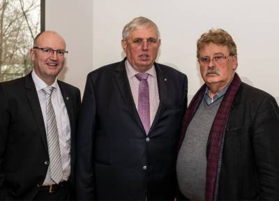 Bürgermeister Michael Esken, Karl-Josef Laumann, NRW-Minister für Arbeit, Soziales und Gesundheit, Elmar Brok, Mitglied des Europäischen Parlaments 