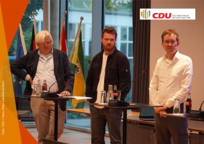 v.l.: Hans und Johannes Beckhoff (Beckhoff Automation), Felix Rodejohann (ansvar2030 Holding)