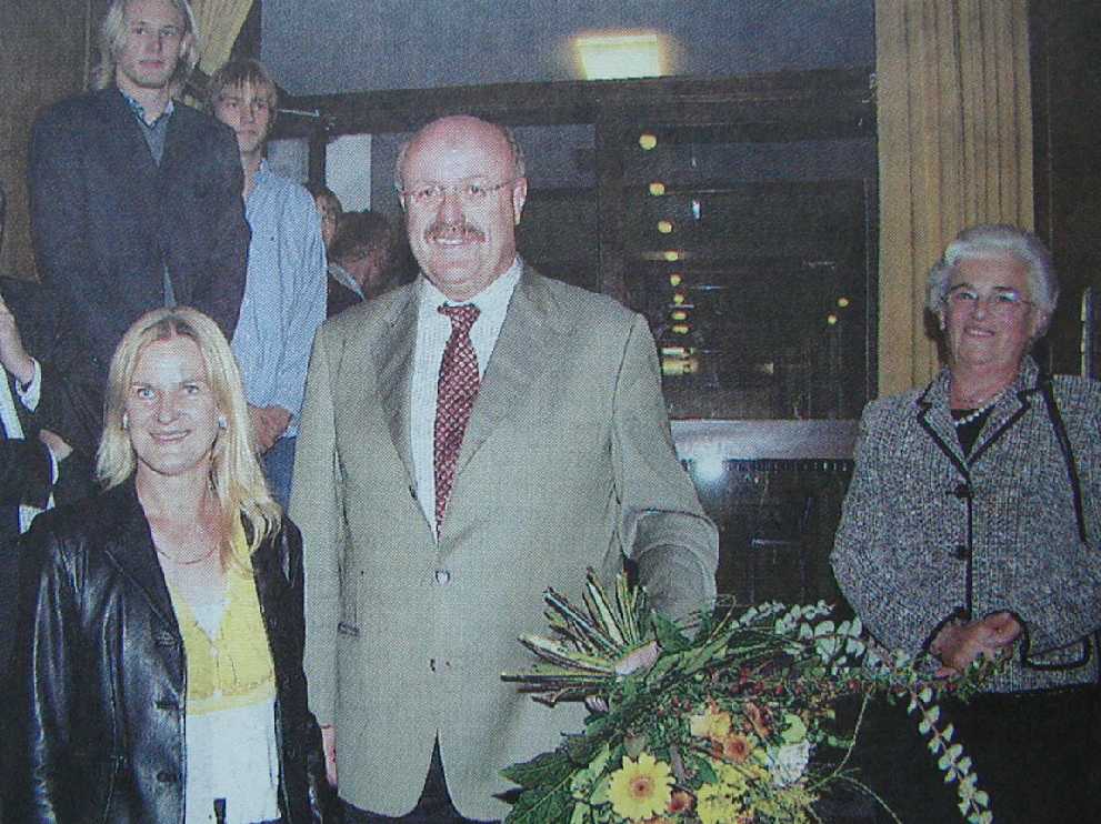 Paul Hermreck mit Ehefrau Adelheid und Annemarie Lkewille