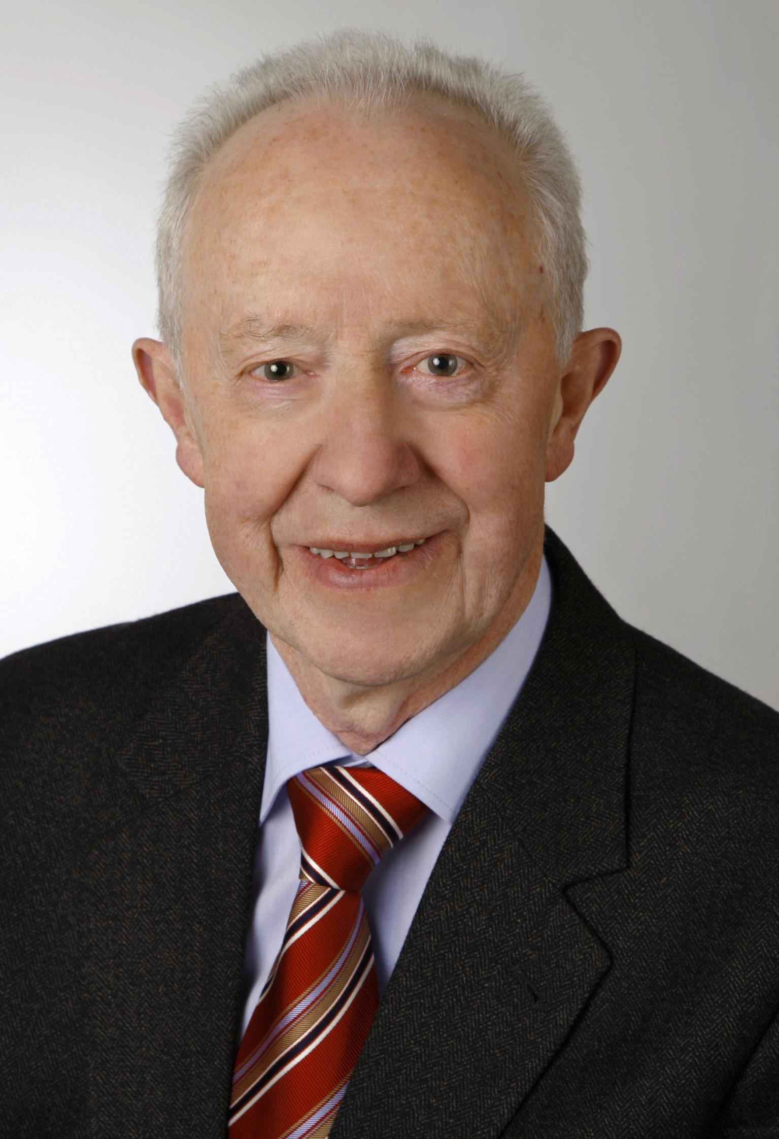 Der Vorsitzende Josef Lakämper freut sich über den Zuwachs. Der Vorsitzende Josef Lakämper freut sich über den Zuwachs.