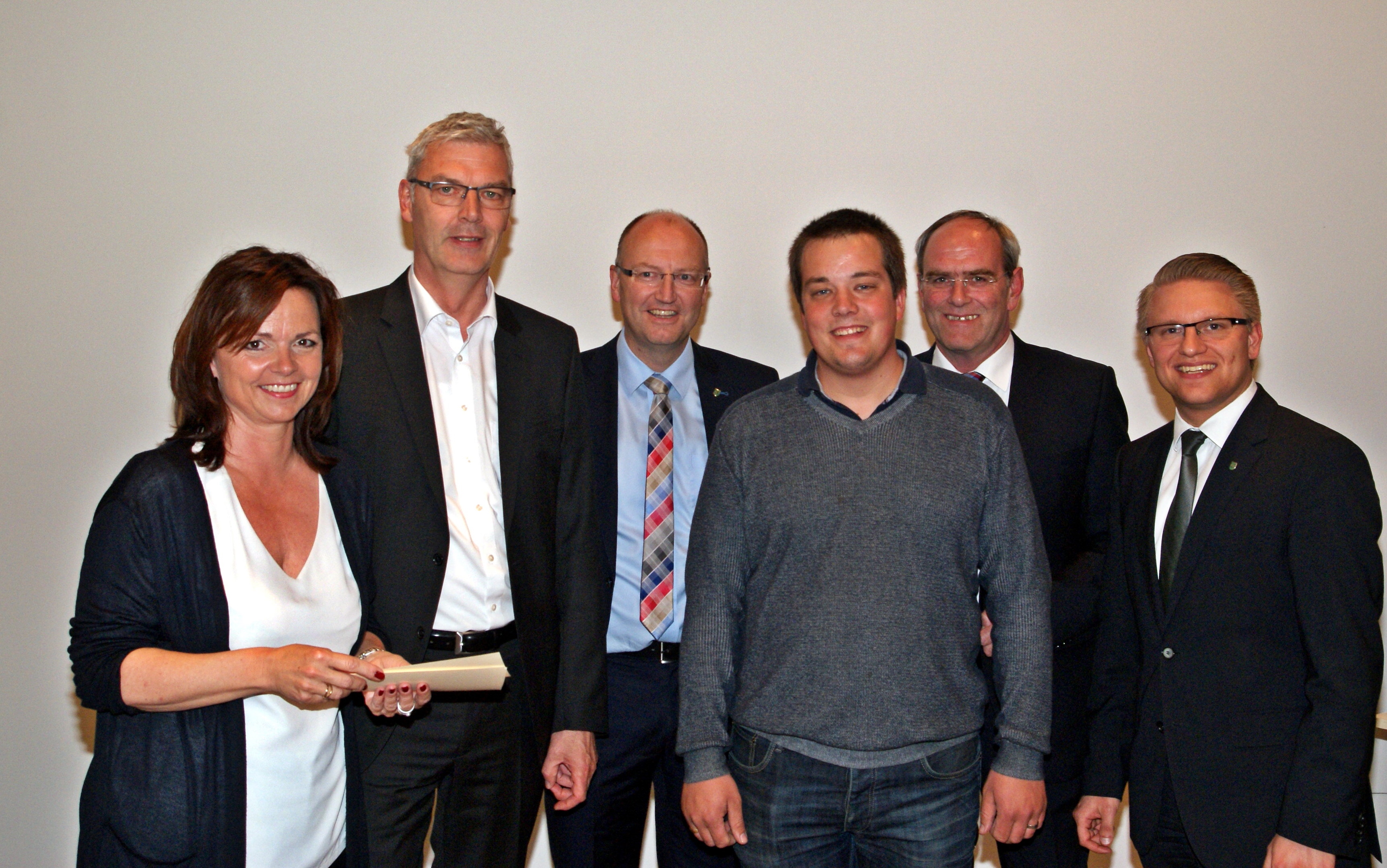 v.l.: Gabriele Nitsch, Albrecht Pfrtner, Michael Esken, Sebastian Dahlktter, Udo Schnathmann, Robin Rieksneuwhner